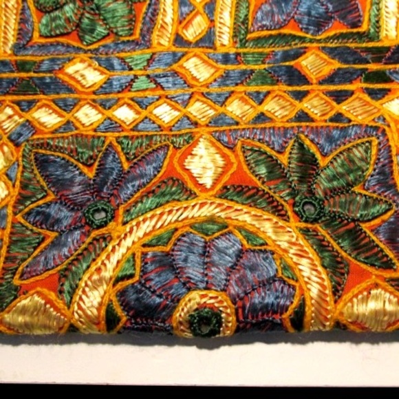 VTG Embroidered Fabric Baguette Shoulder Bag - Picture 3 of 7